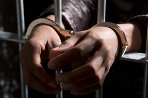 Homem é preso após ameaçar matar vizinhos e policiais em Barra do Garças