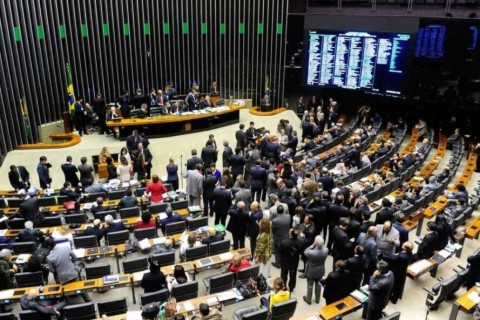 Câmara aprova projeto que cria cadastro de pedófilos e permite castração química de condenados