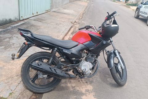 Polícia recupera moto roubada em Pontal do Araguaia